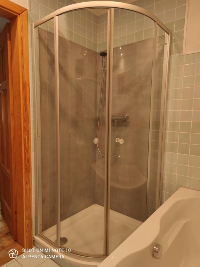 Landhof Schober Appartementen Weissbriach Luaran gambar