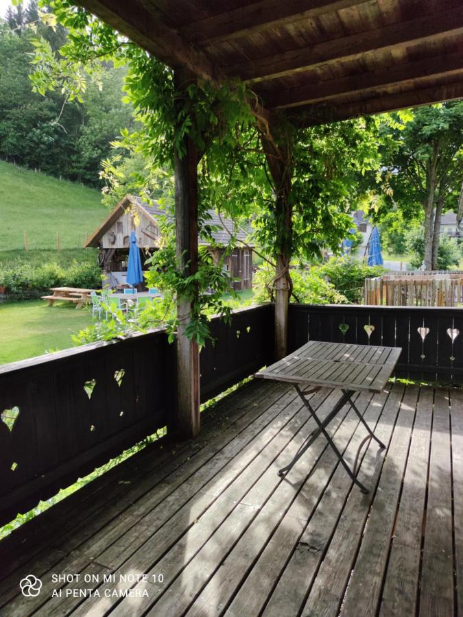 Landhof Schober Appartementen Weissbriach Luaran gambar