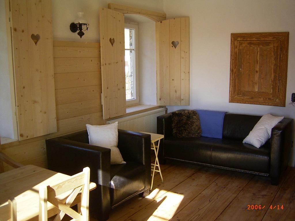 Landhof Schober Appartementen Weissbriach Bilik gambar