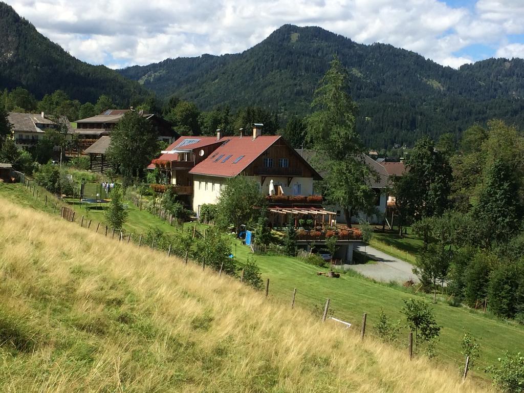 Landhof Schober Appartementen Weissbriach Luaran gambar